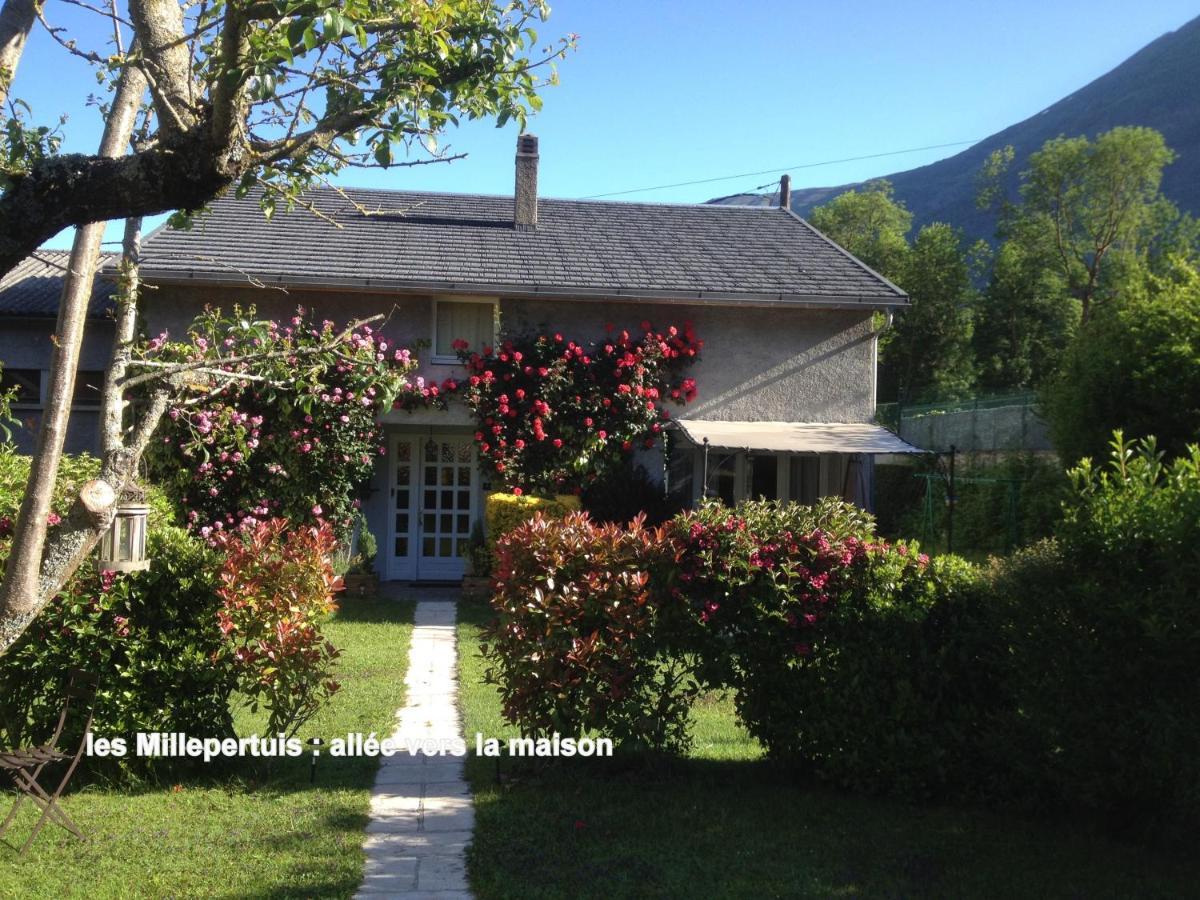 Les Millepertuis Villa Luz-Saint-Sauveur Exterior photo
